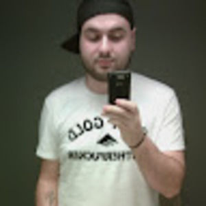 Meet your Posher, Zach